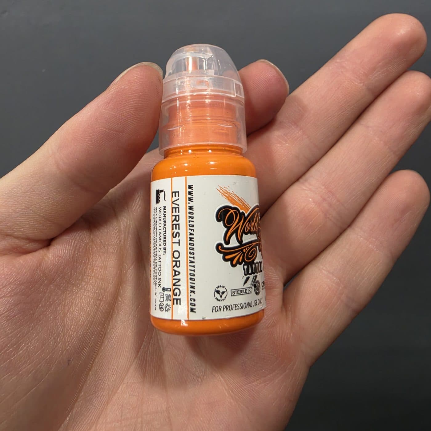 رنگ تتو ورد فیمس اورست اورنج (نارنجی) — World Famous Everest Orange حجم ۱۵ میل